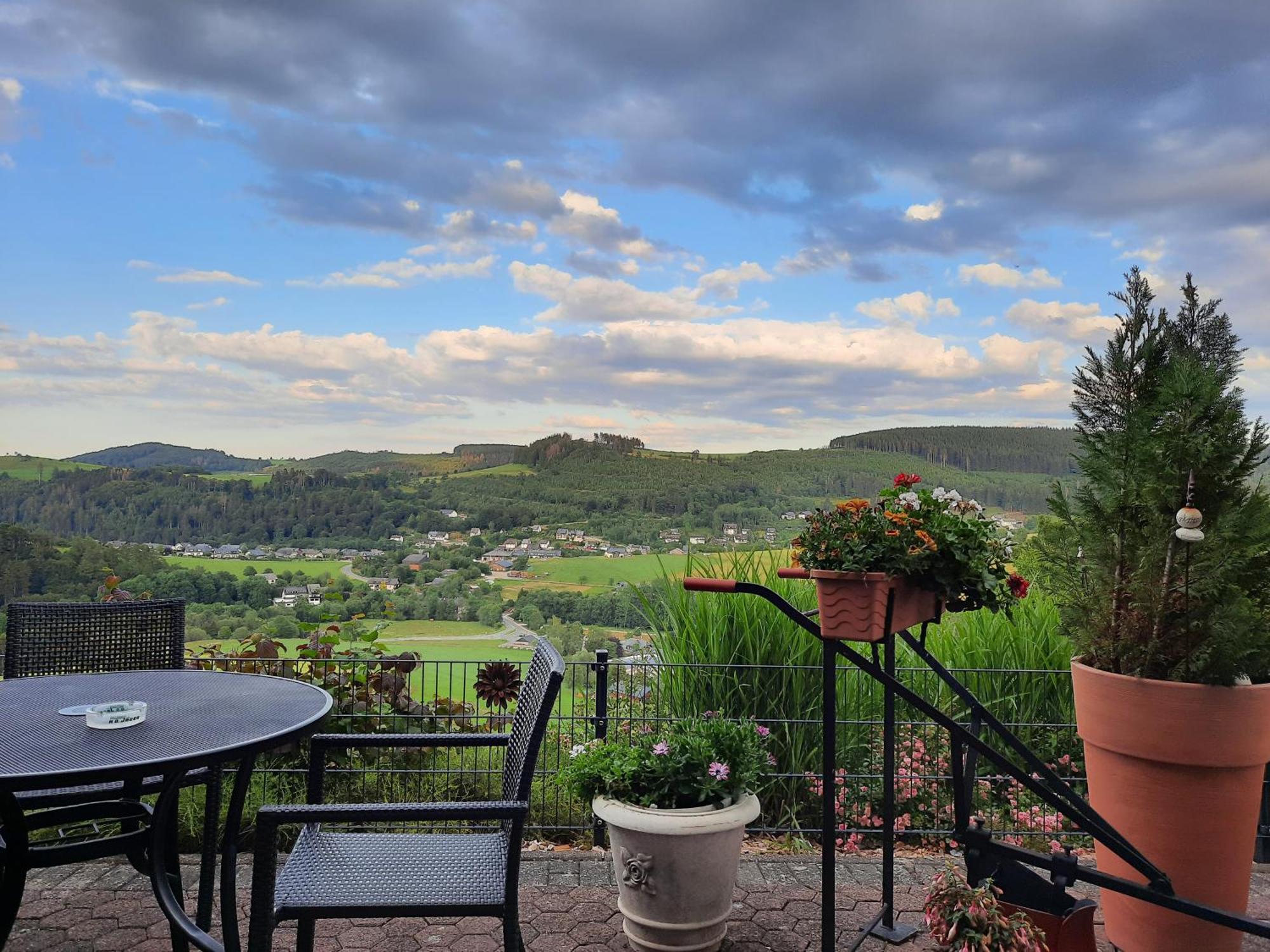 Café- Pension Fernblick Willingen  Exterior foto